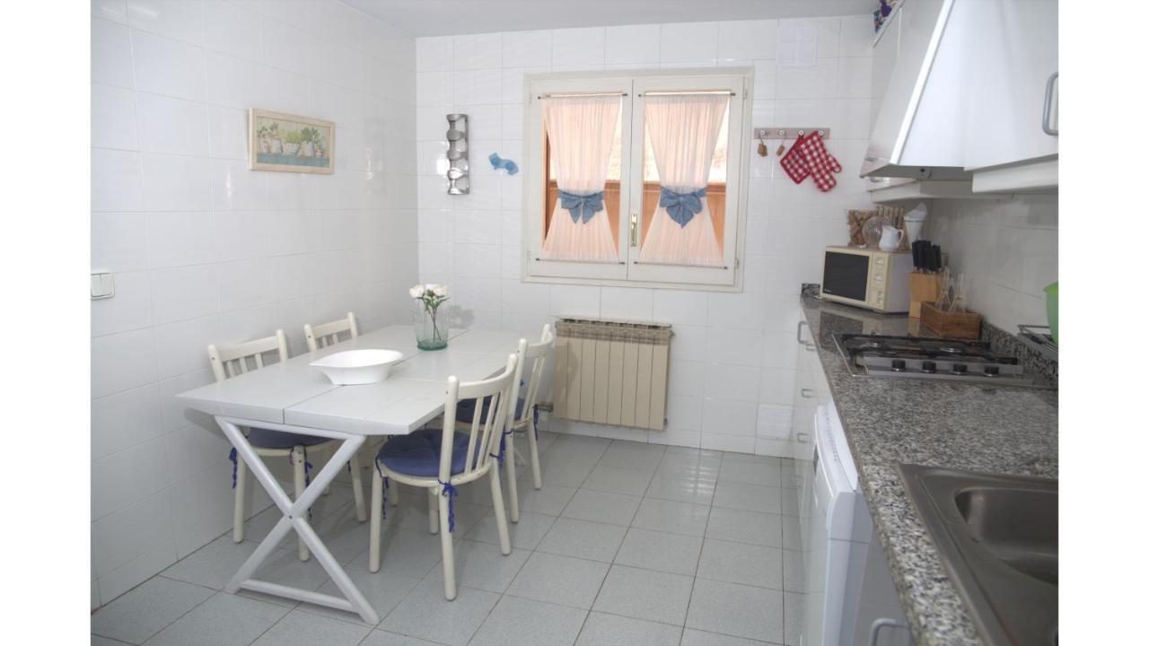 桑特费柳德吉克索尔斯Lloguer30 Margaret'S Family House With Pool And Parquing别墅 外观 照片